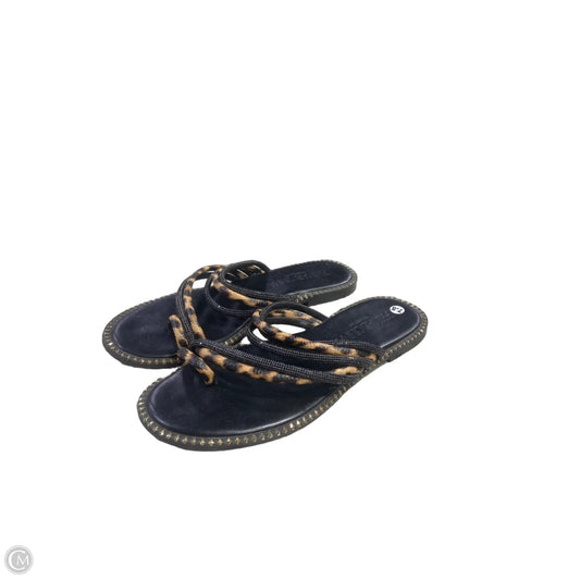 Sandals Flats By Clothes Mentor In Animal Print, Size: 7.5