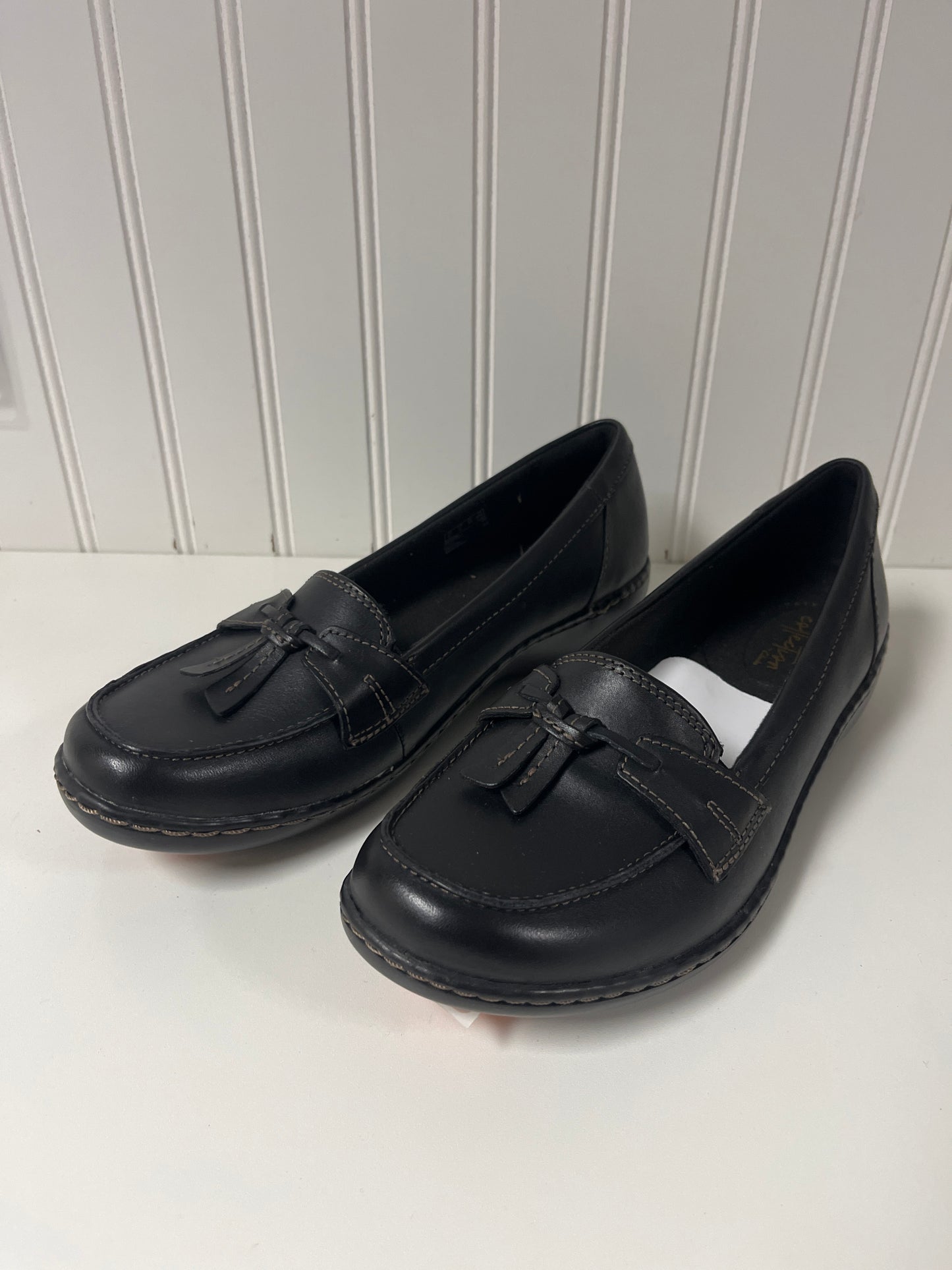 Shoes Flats By Clarks In Black, Size: 9