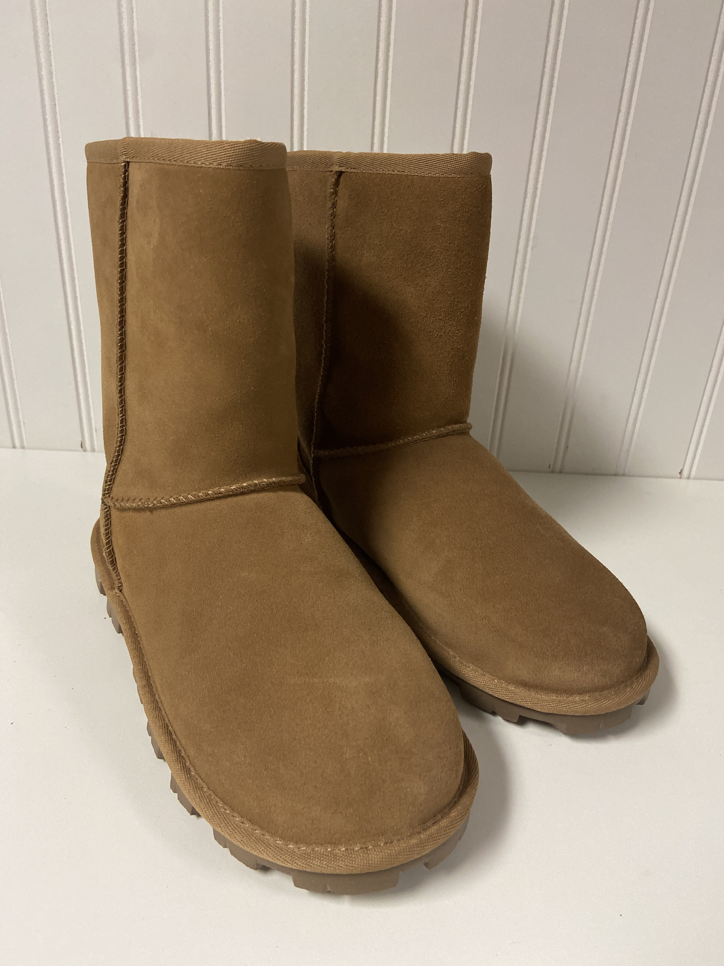 Shoes Designer By Ugg  Size: 7