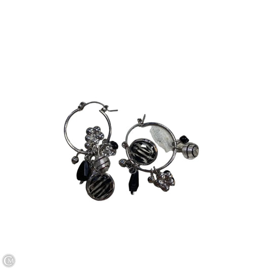 Earrings Hoop By Clothes Mentor, Size: 1