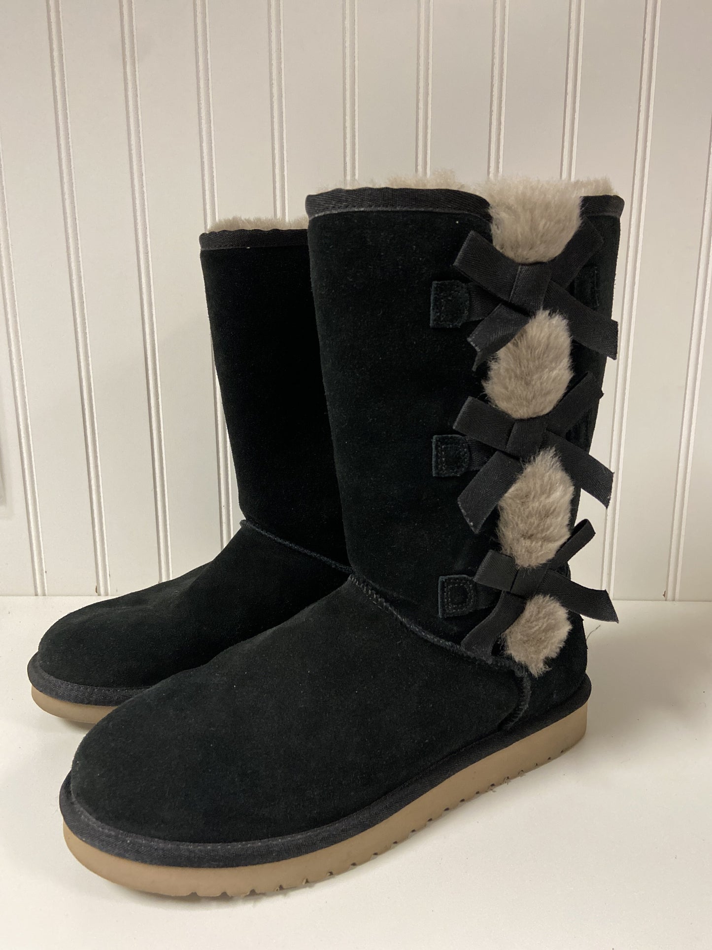 Boots Designer By Ugg  Size: 8