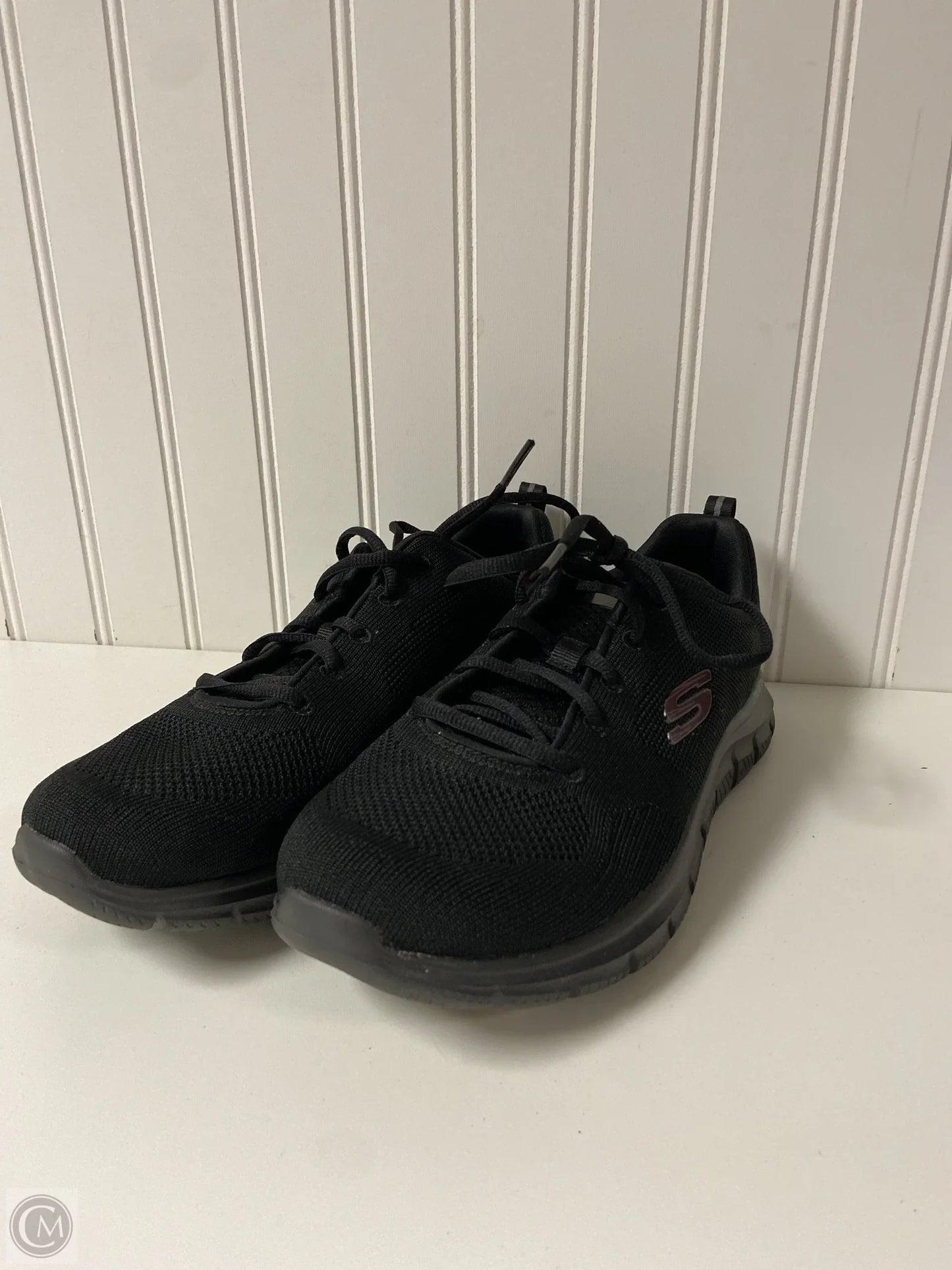 Shoes Athletic By Skechers In Black, Size: 7.5