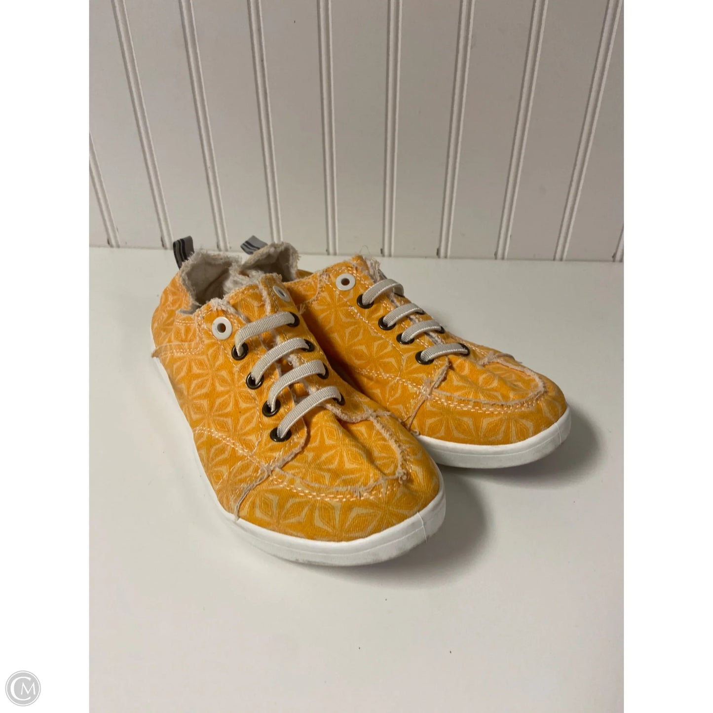 Shoes Sneakers By Vionic In Yellow, Size: 7