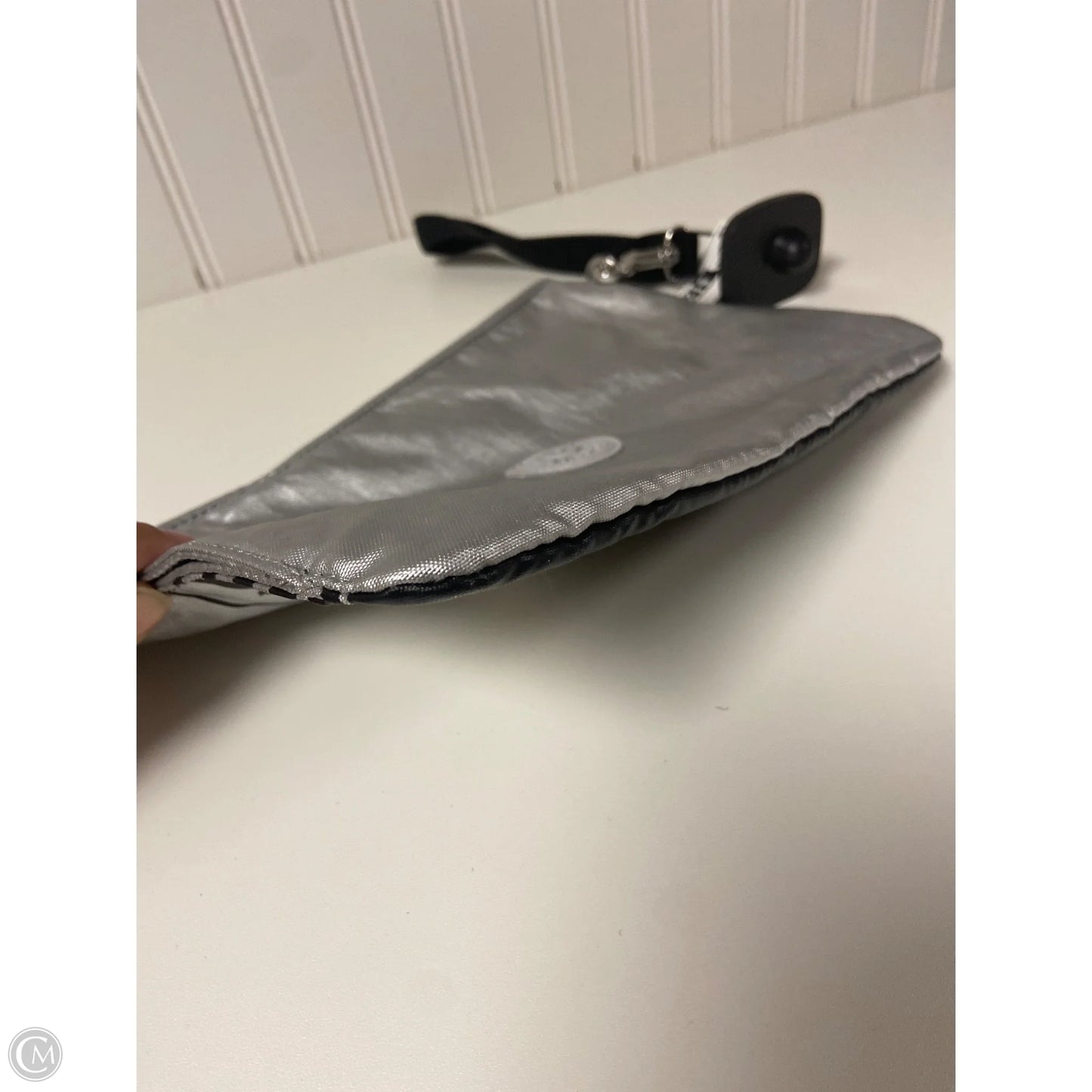 Wristlet By Kipling, Size: Medium