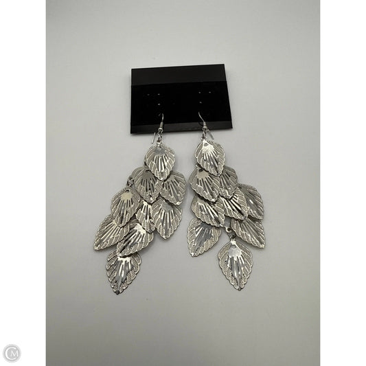 Earrings Dangle/drop By Daisy Fuentes
