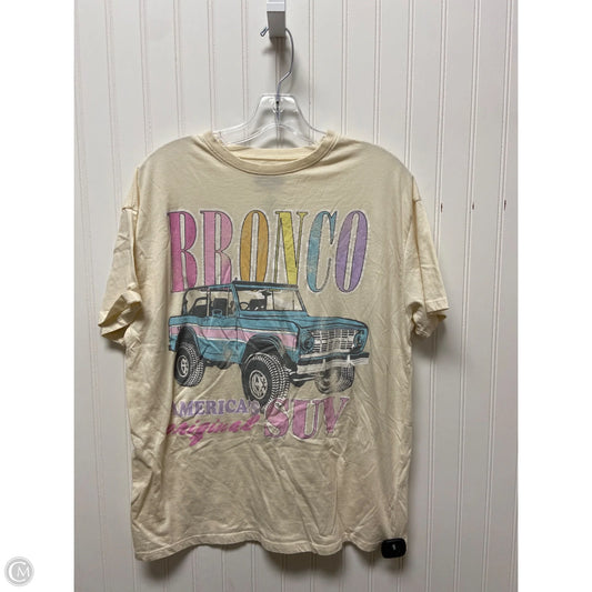 Top Short Sleeve By Clothes Mentor In Beige, Size: Xs