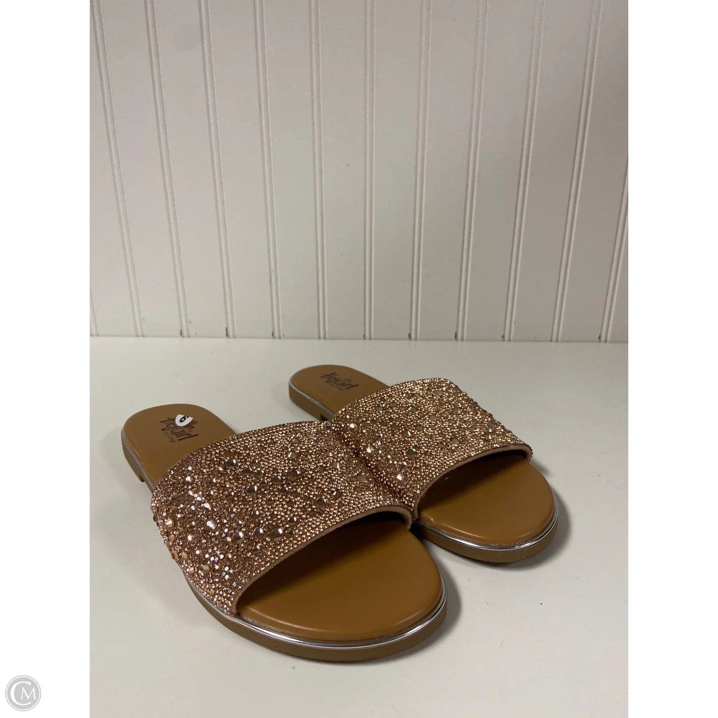 Sandals Flats By Corkys In Gold, Size: 9