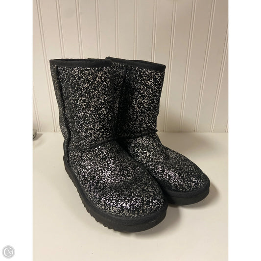 Boots Designer By Ugg In Black & Silver, Size: 8