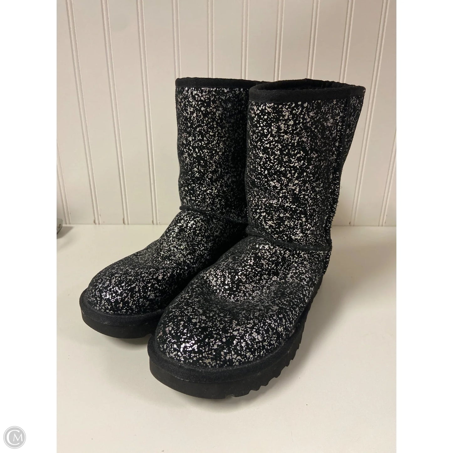Boots Designer By Ugg In Black & Silver, Size: 8