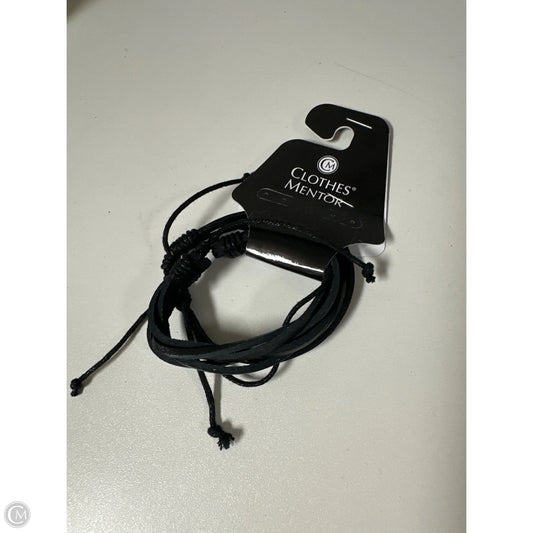 Bracelet Set By Clothes Mentor, Size: 02 Piece Set