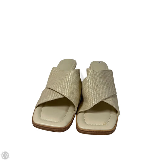 Shoes Heels Block By Marc Fisher In White, Size: 8