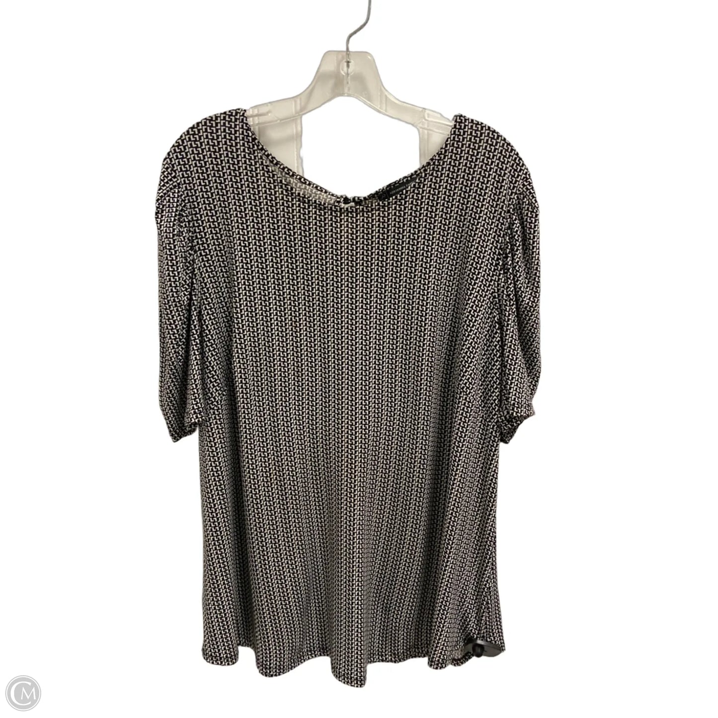 Top Short Sleeve By Adrianna Papell In Black & White, Size: 1x