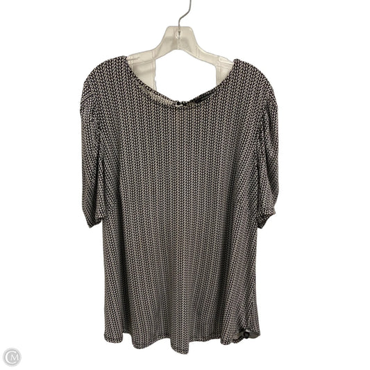 Top Short Sleeve By Adrianna Papell In Black & White, Size: 1x