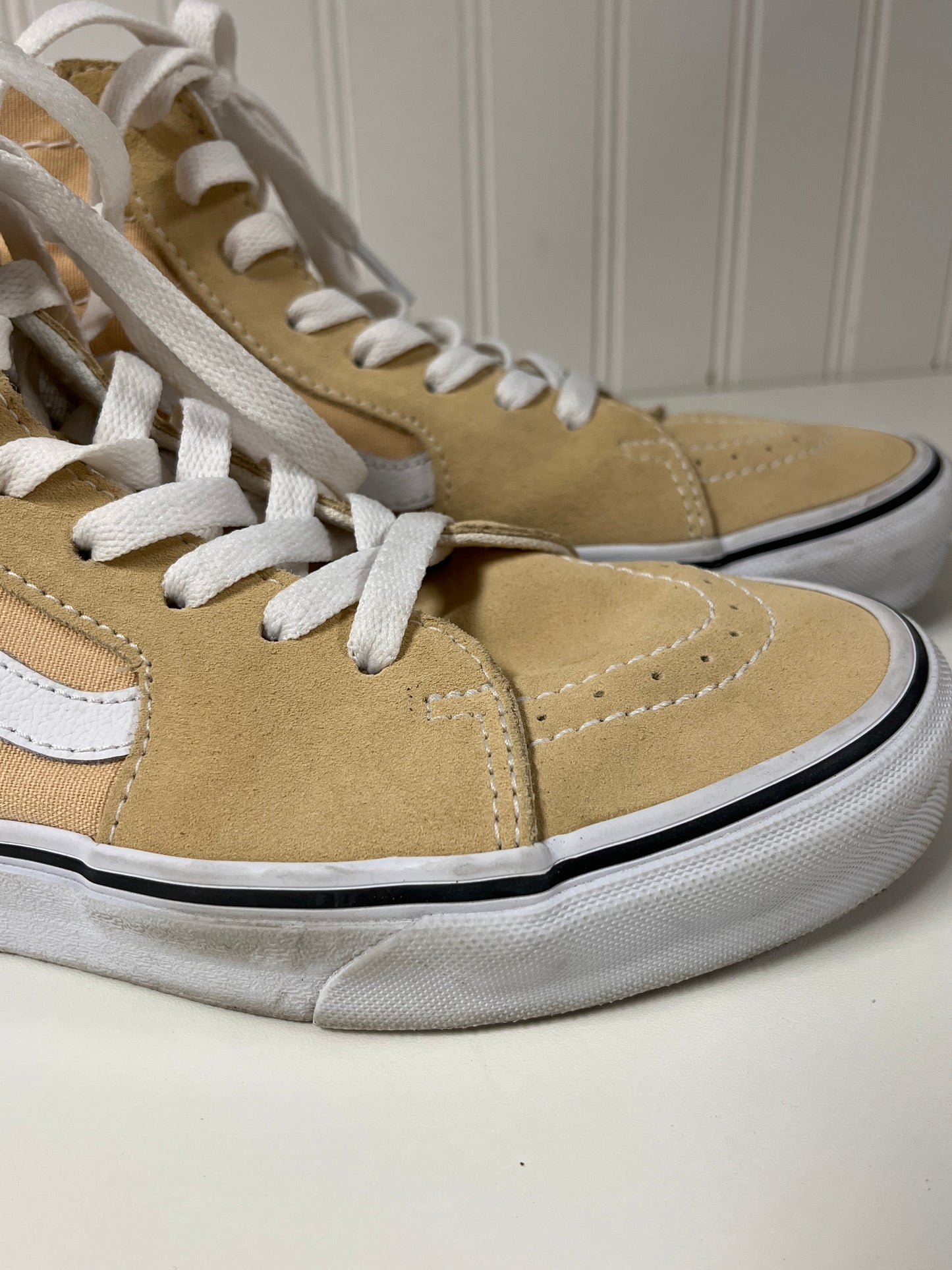 Shoes Sneakers By Vans In Peach, Size: 8.5