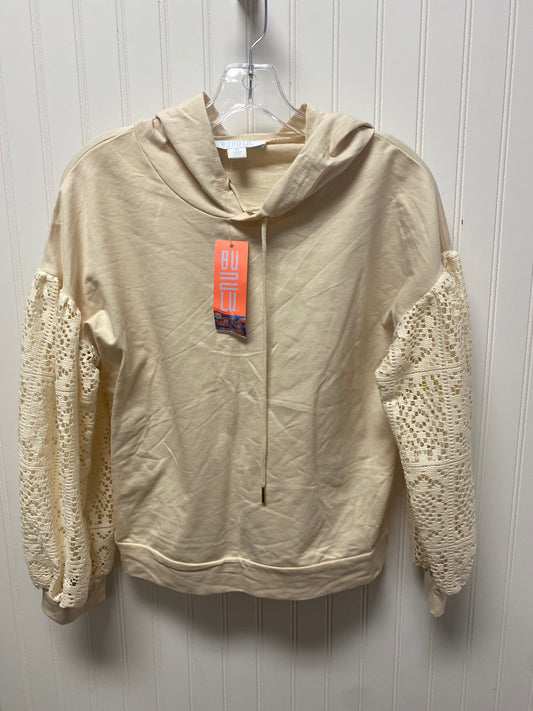 Sweatshirt Hoodie By Clothes Mentor In Cream, Size: S