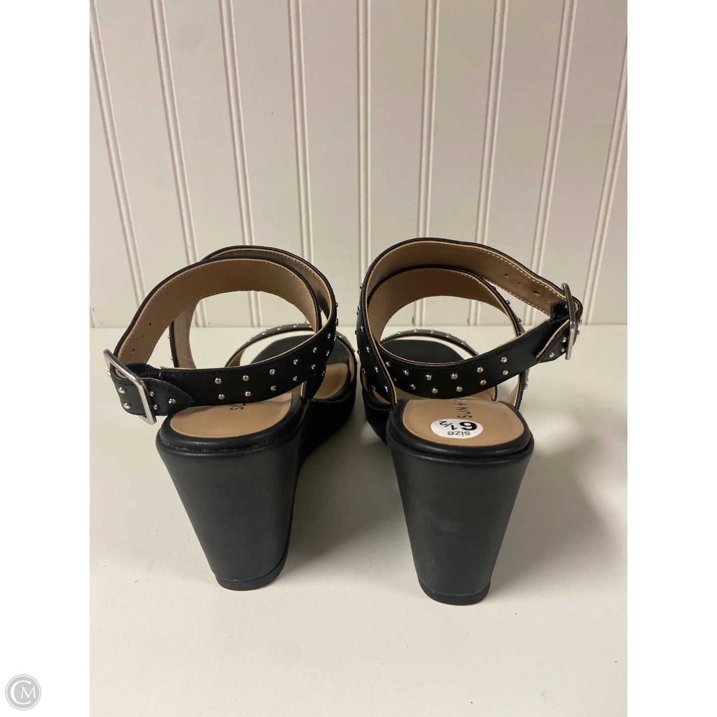 Sandals Heels Wedge By Clothes Mentor In Black, Size: 6.5