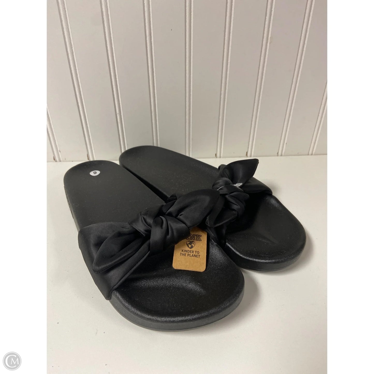 Sandals Flats By Pink In Black, Size: 9