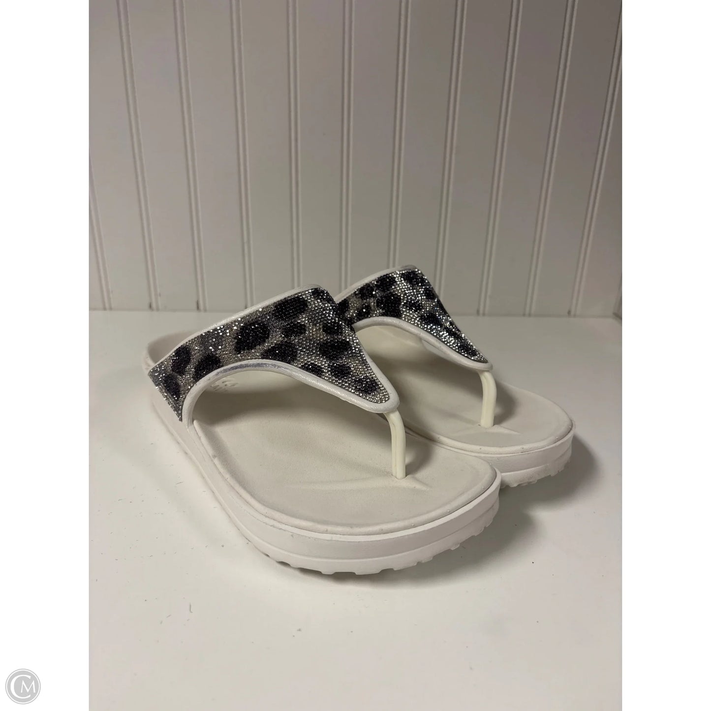 Sandals Flip Flops By Skechers In Animal Print, Size: 9