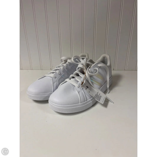 Shoes Sneakers By Adidas In White, Size: 7