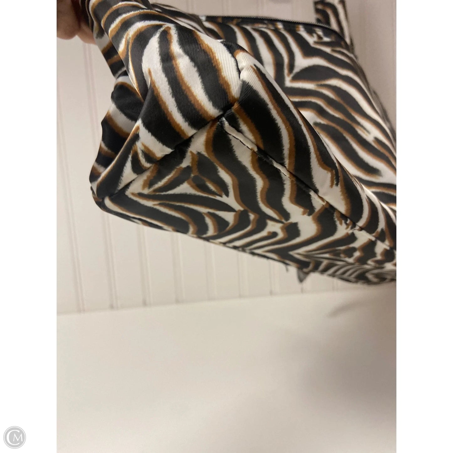 Crossbody By Clothes Mentor, Size: Large