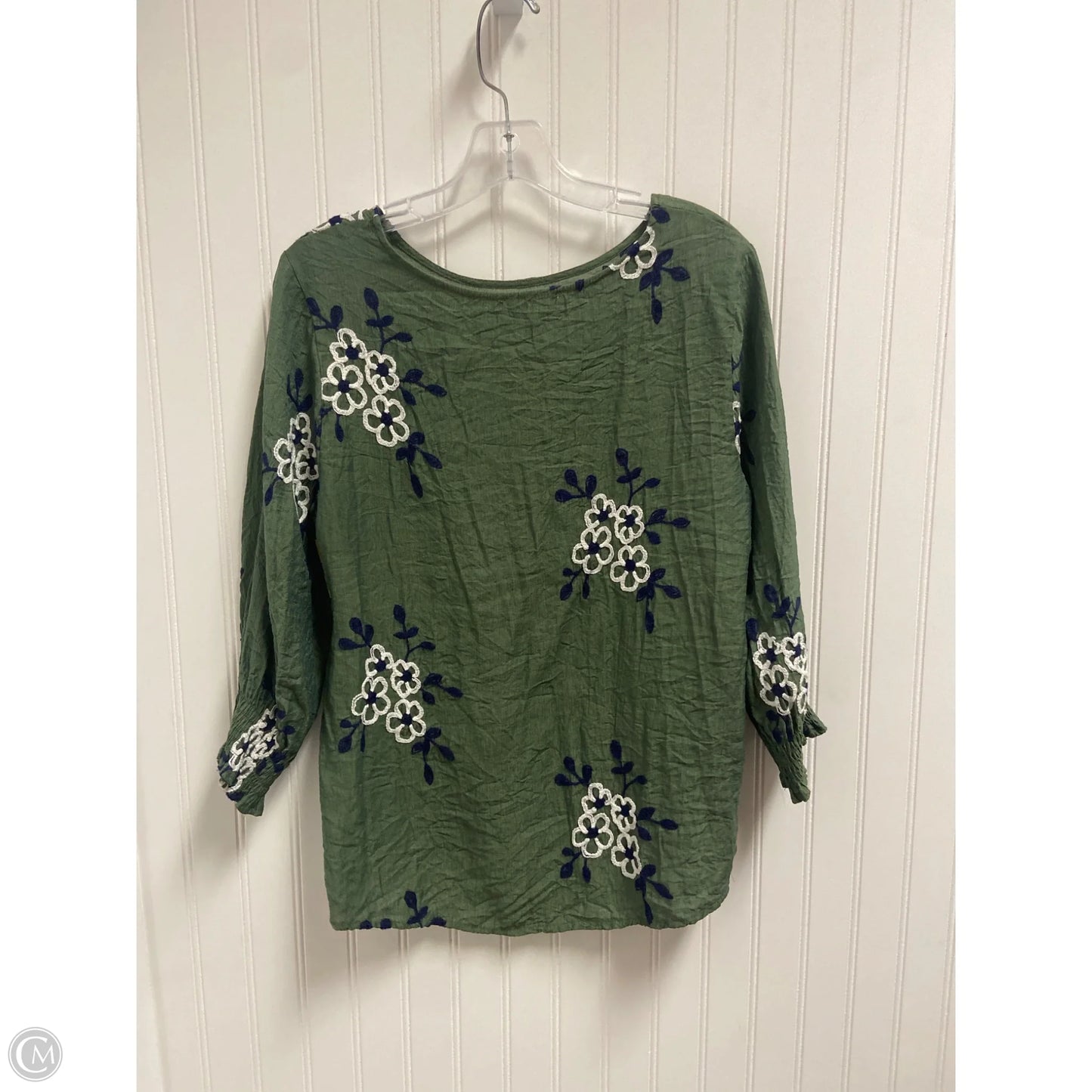 Top Long Sleeve By Clothes Mentor In Green, Size: M