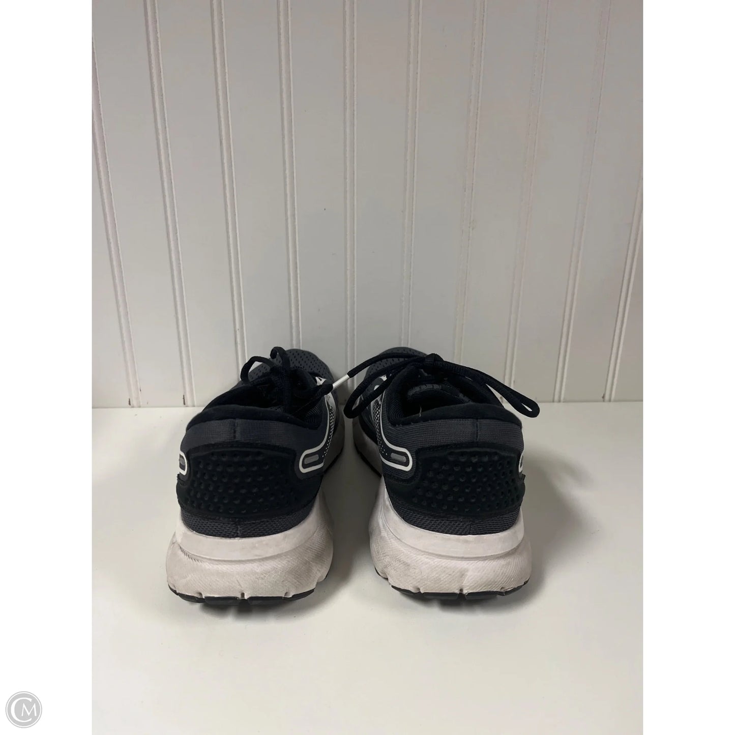 Shoes Athletic By Brooks In Grey, Size: 9
