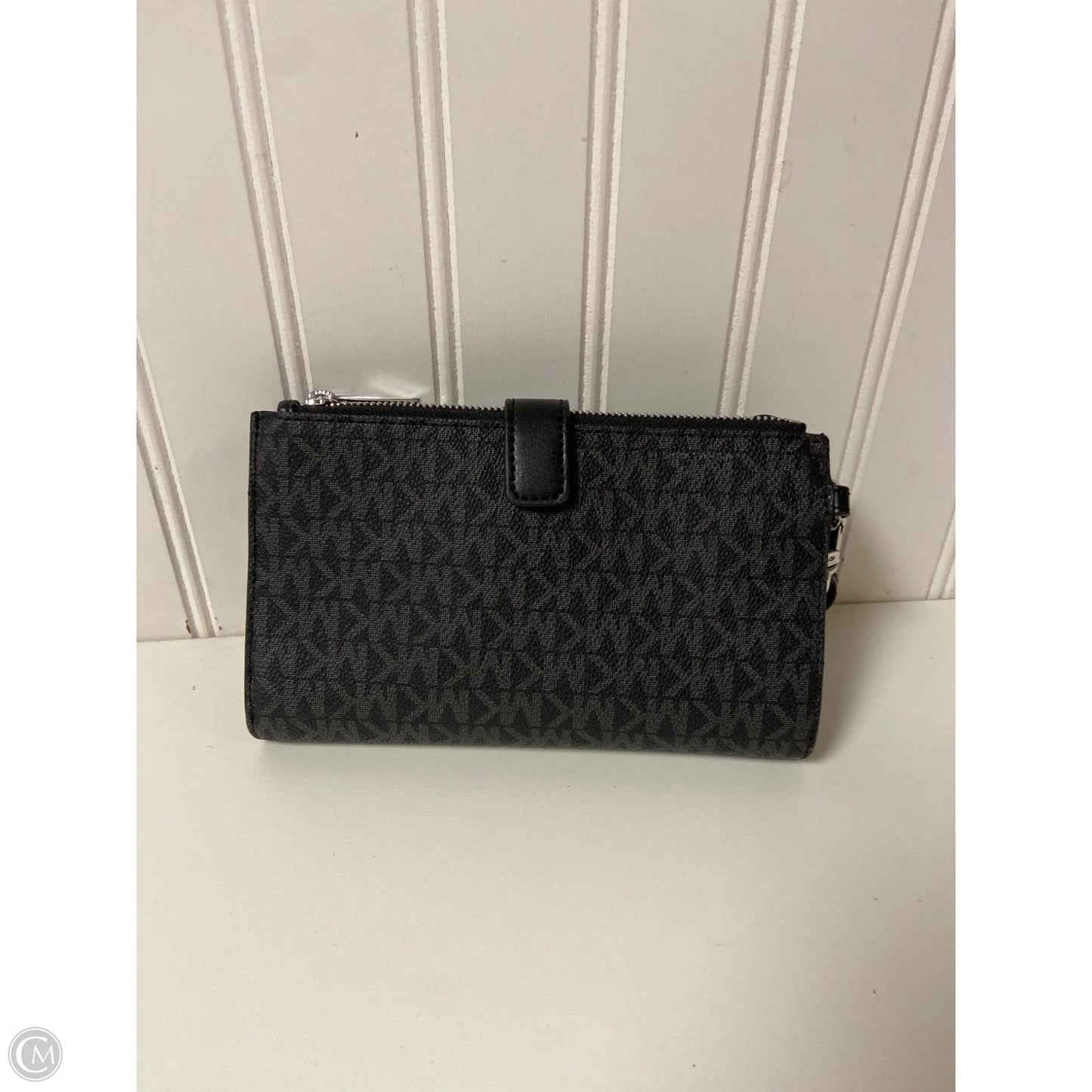 Wristlet Designer By Michael Kors, Size: Medium