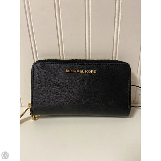 Wristlet Designer By Michael Kors, Size: Medium