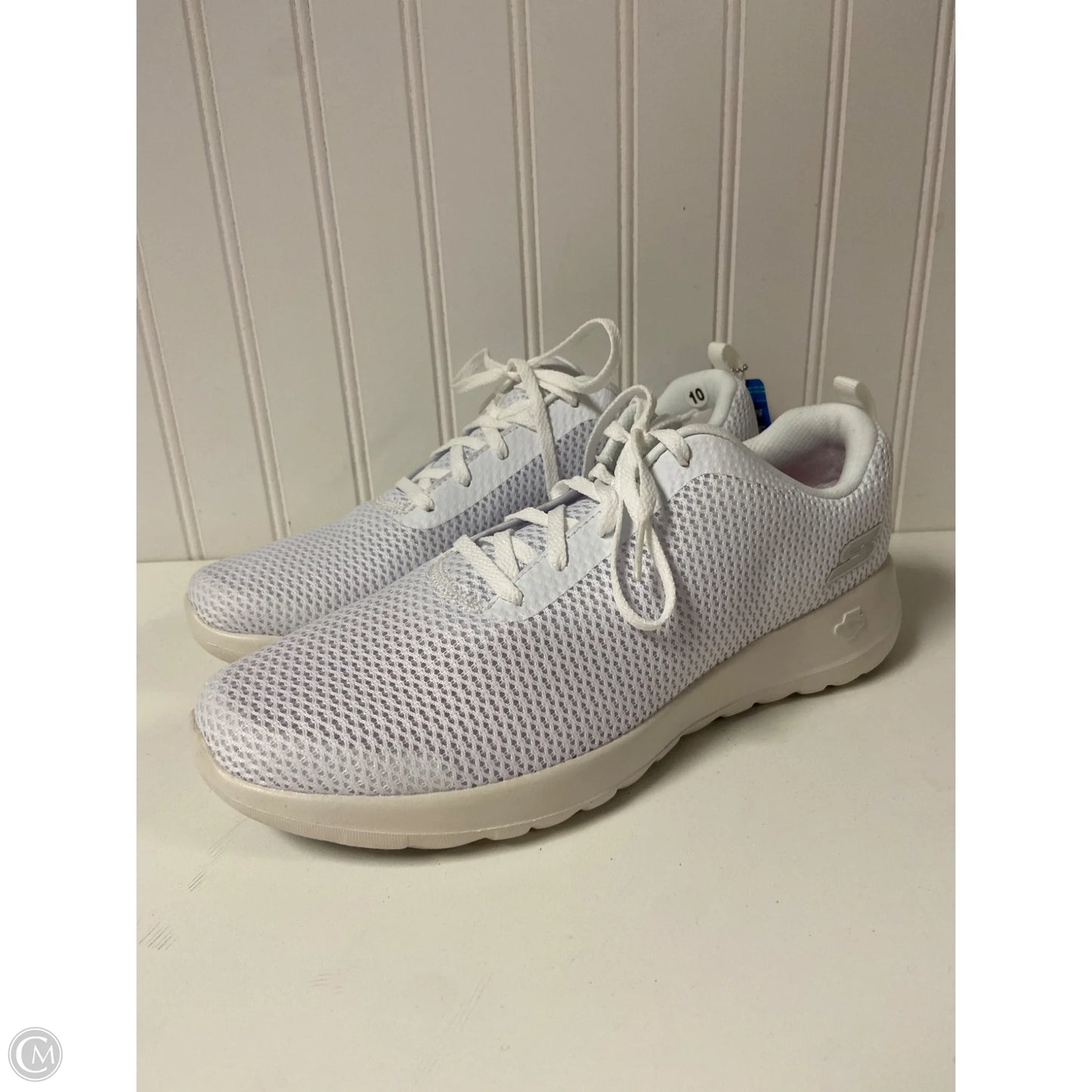 Shoes Athletic By Skechers In White, Size: 10