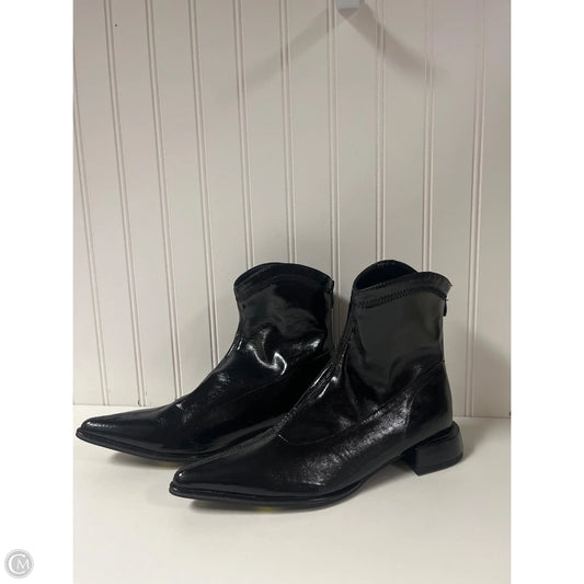 Boots Ankle Heels By Clothes Mentor In Black, Size: 7.5