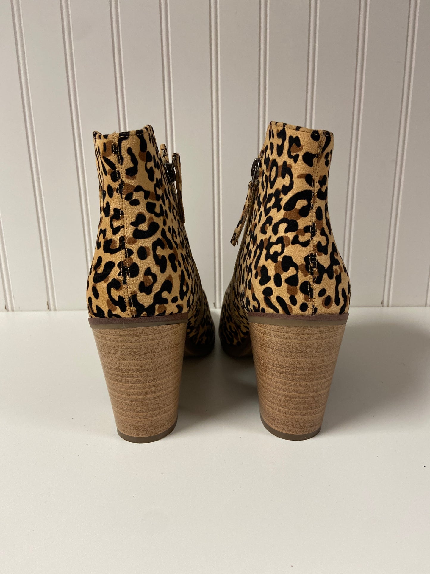 Boots Ankle Heels By Maurices In Animal Print, Size: 9