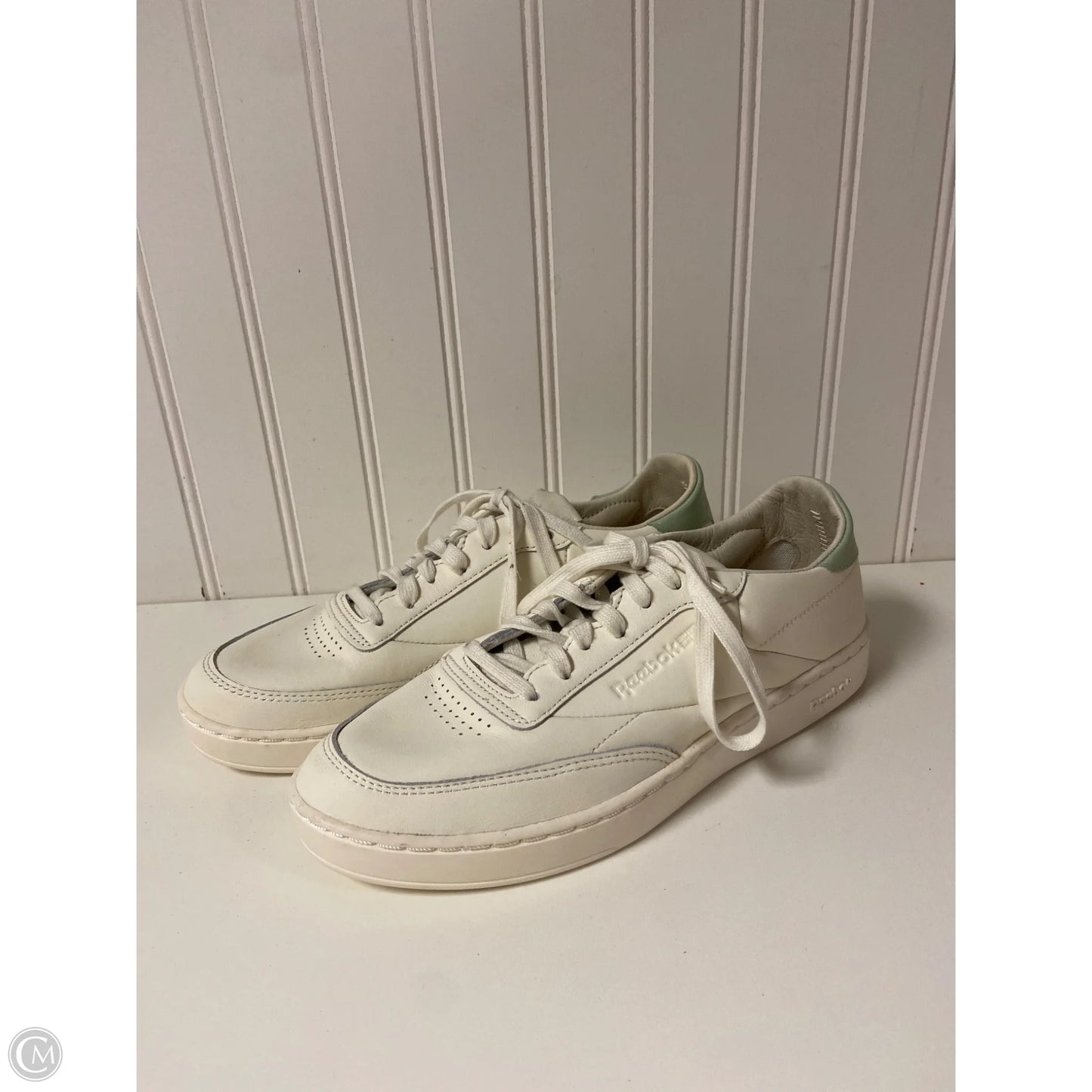 Shoes Sneakers By Reebok In White, Size: 7.5