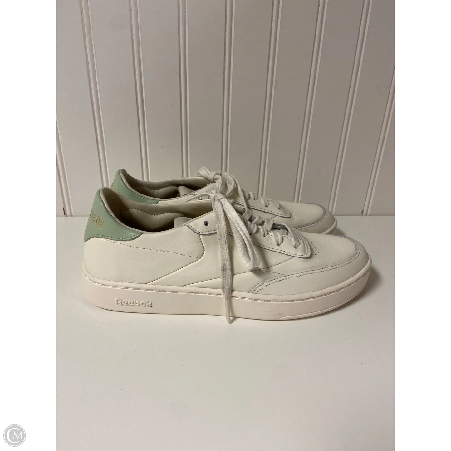 Shoes Sneakers By Reebok In White, Size: 7.5