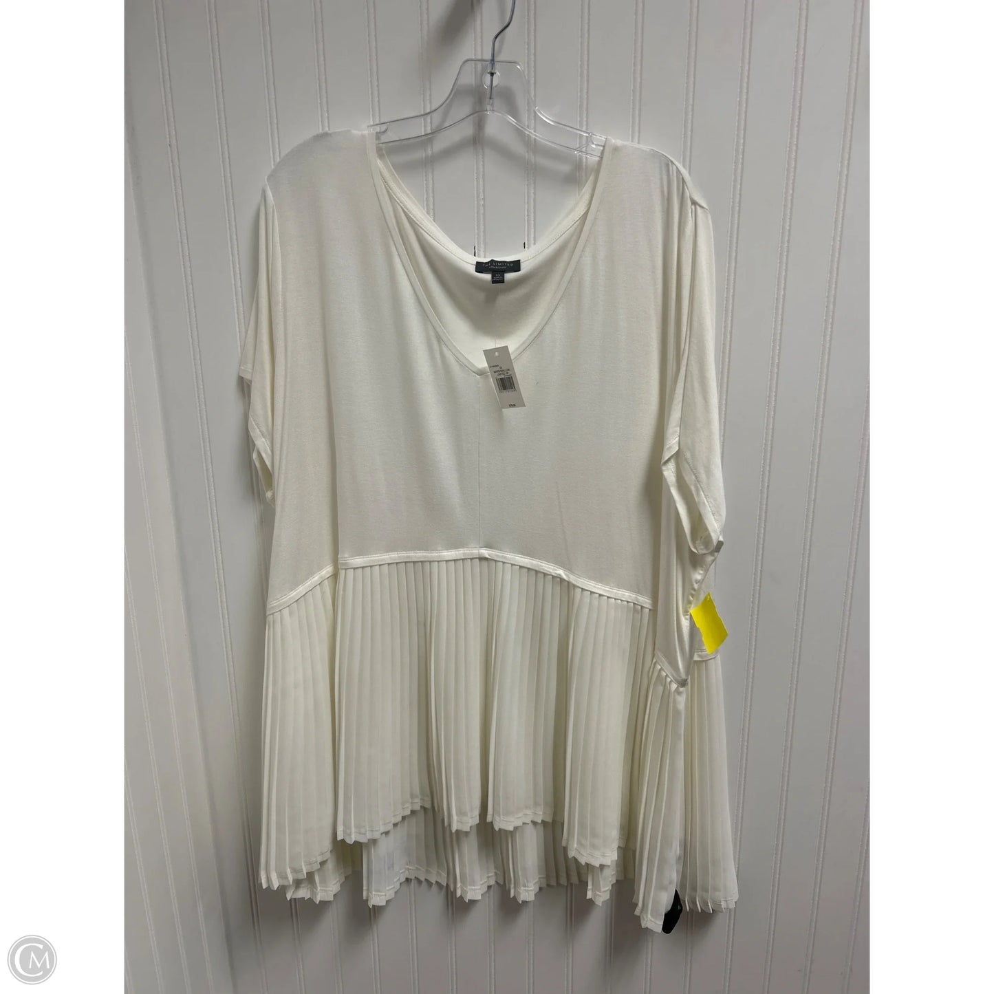 Top Short Sleeve By Clothes Mentor In White, Size: 3x