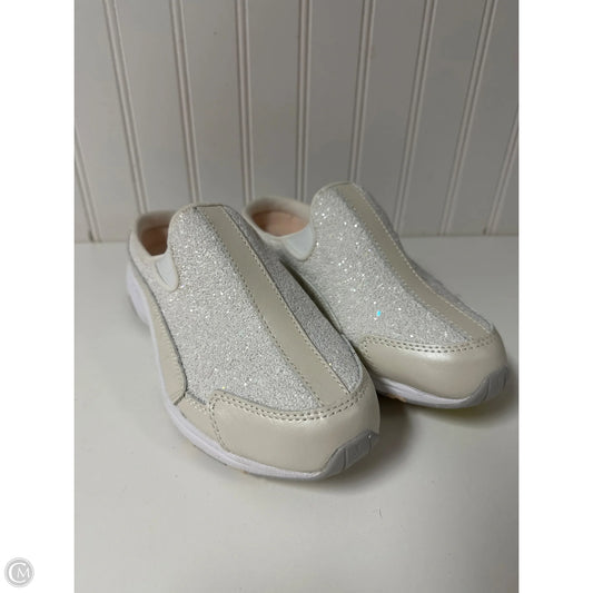 Shoes Flats By Easy Spirit In White, Size: 7