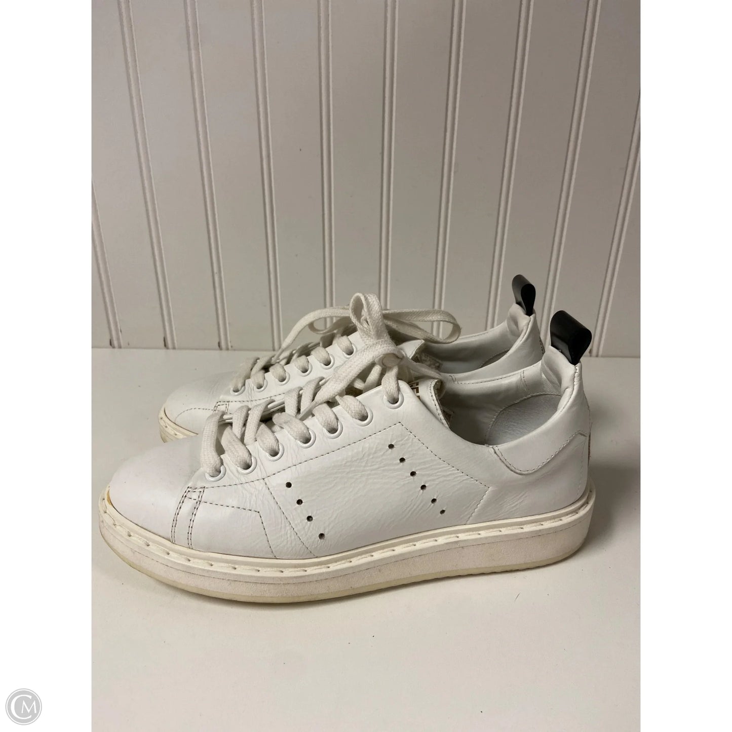 Shoes Luxury Designer By Golden Goose In White, Size: 6.5