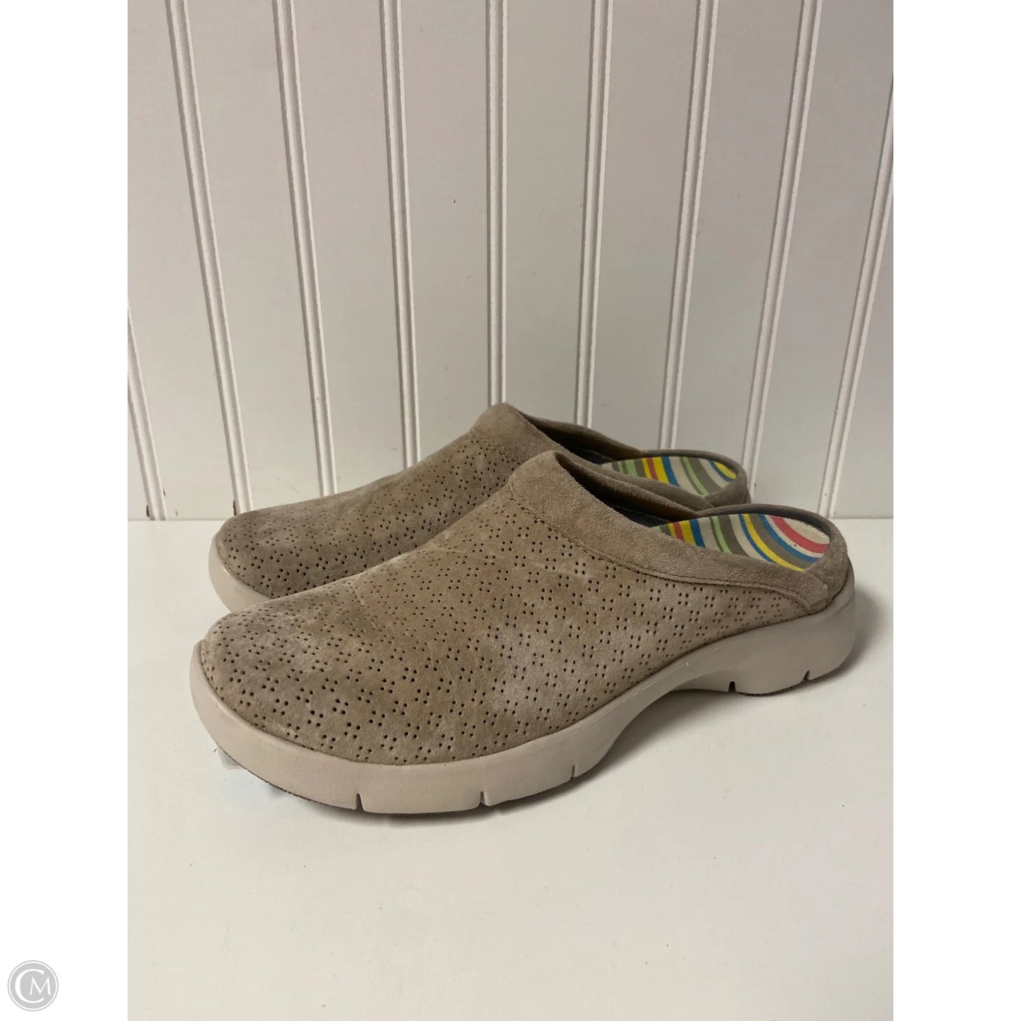 Shoes Flats By Dansko In Taupe, Size: 8.5