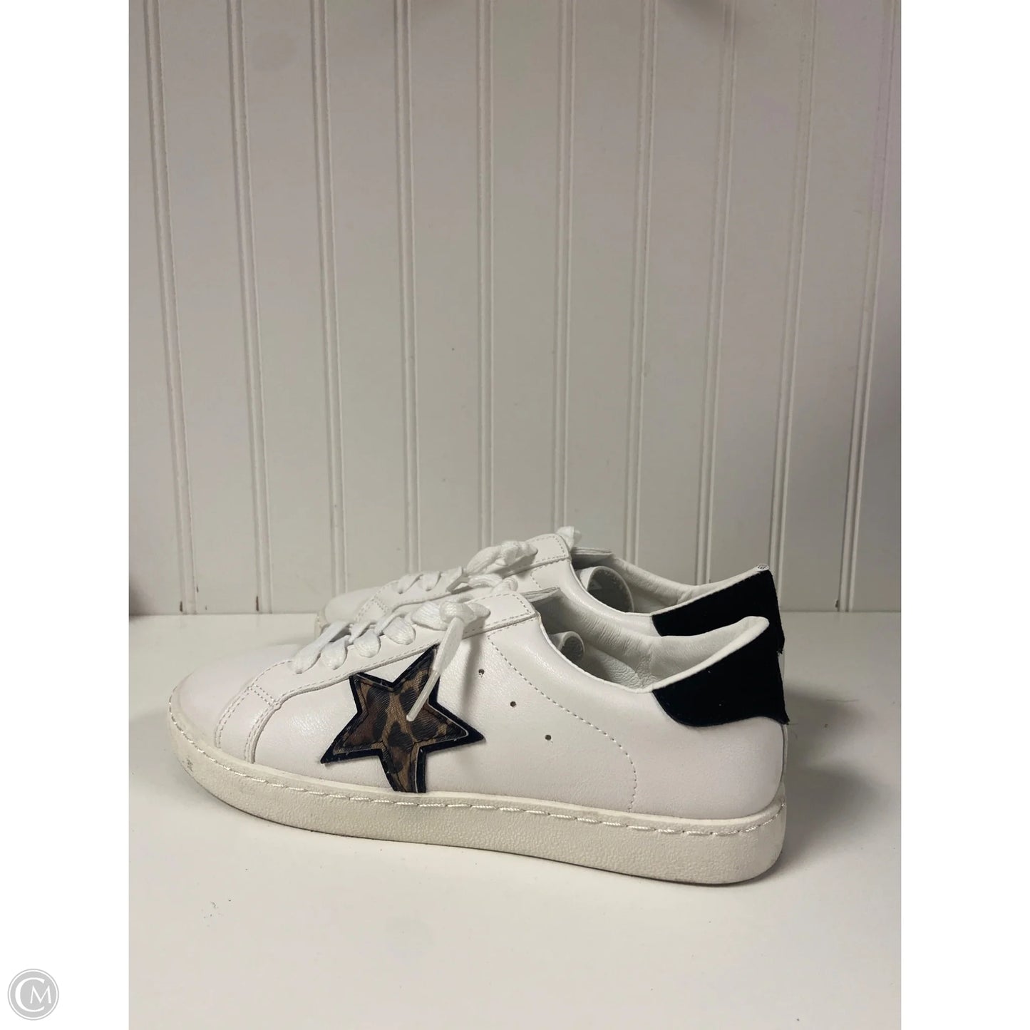 Shoes Sneakers By Vintage Havana In White, Size: 7.5