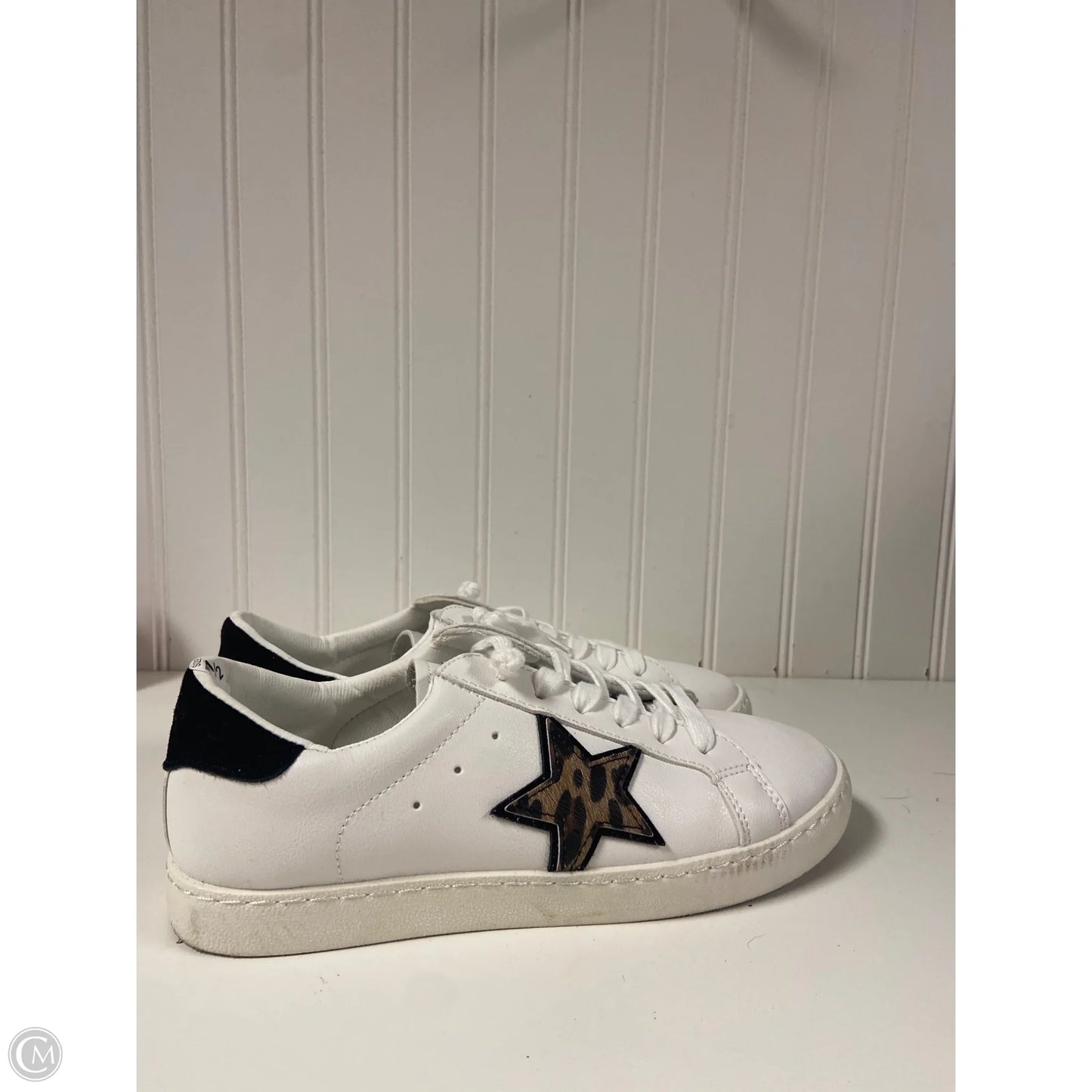 Shoes Sneakers By Vintage Havana In White, Size: 7.5