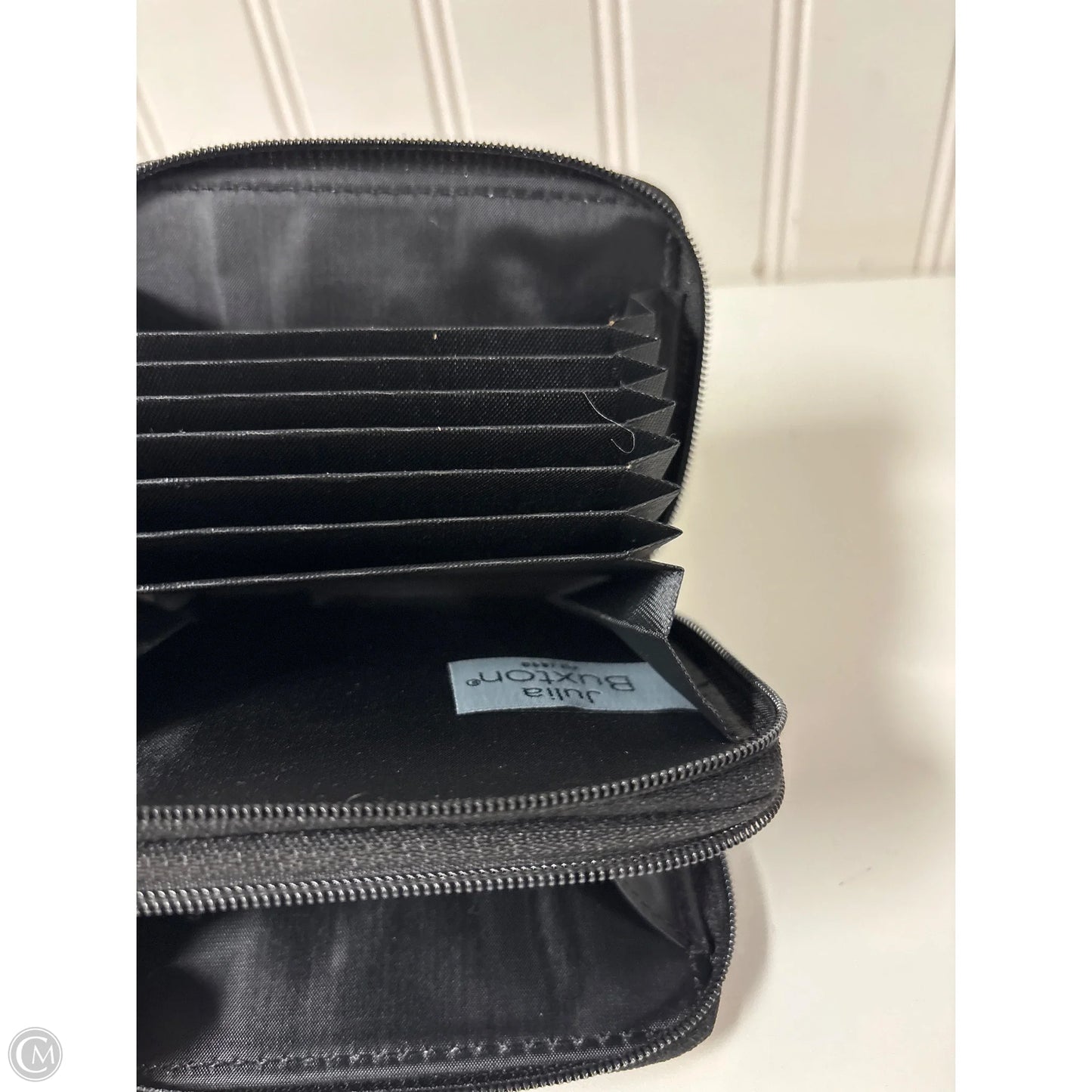 Wallet By Buxton, Size: Small