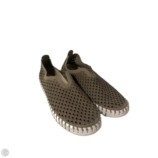 Shoes Flats By Clothes Mentor In Taupe, Size: 8.5