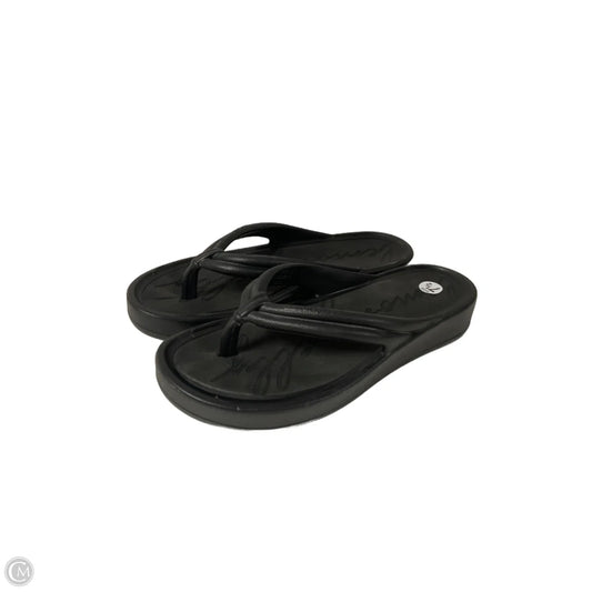 Sandals Flip Flops By Clothes Mentor In Black, Size: 7.5
