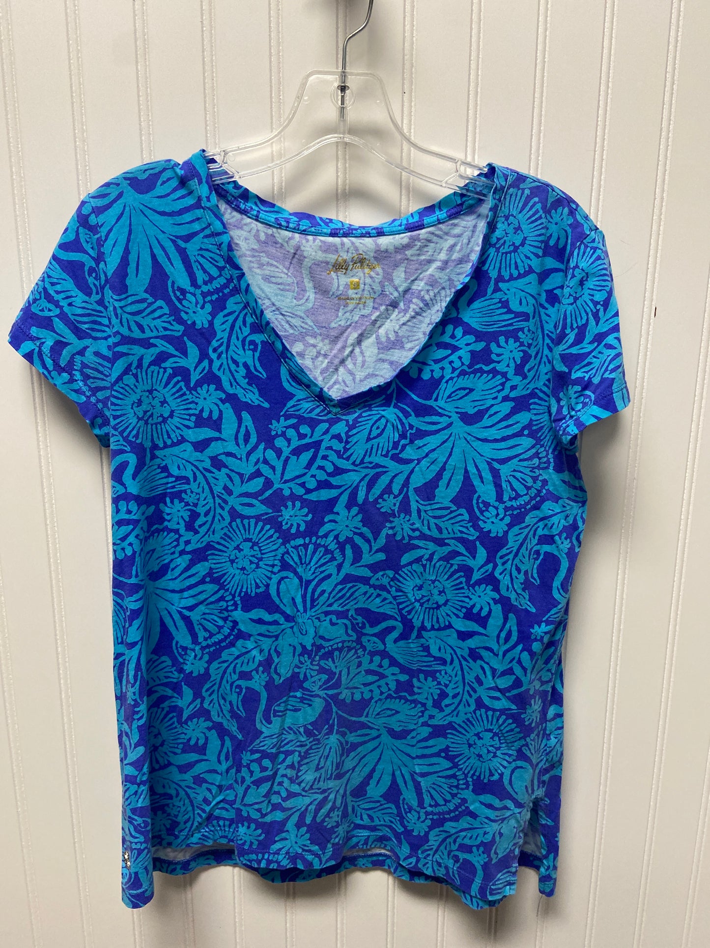 Top Short Sleeve Designer By Lilly Pulitzer In Blue, Size: S