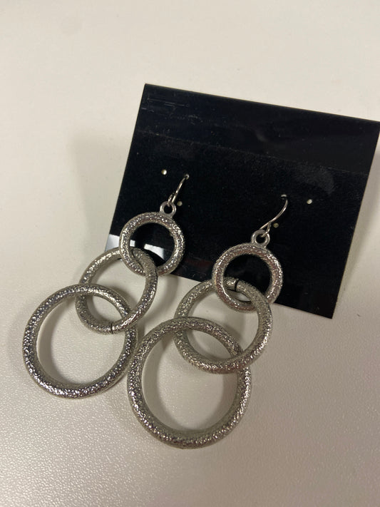 Earrings Dangle/drop By Clothes Mentor