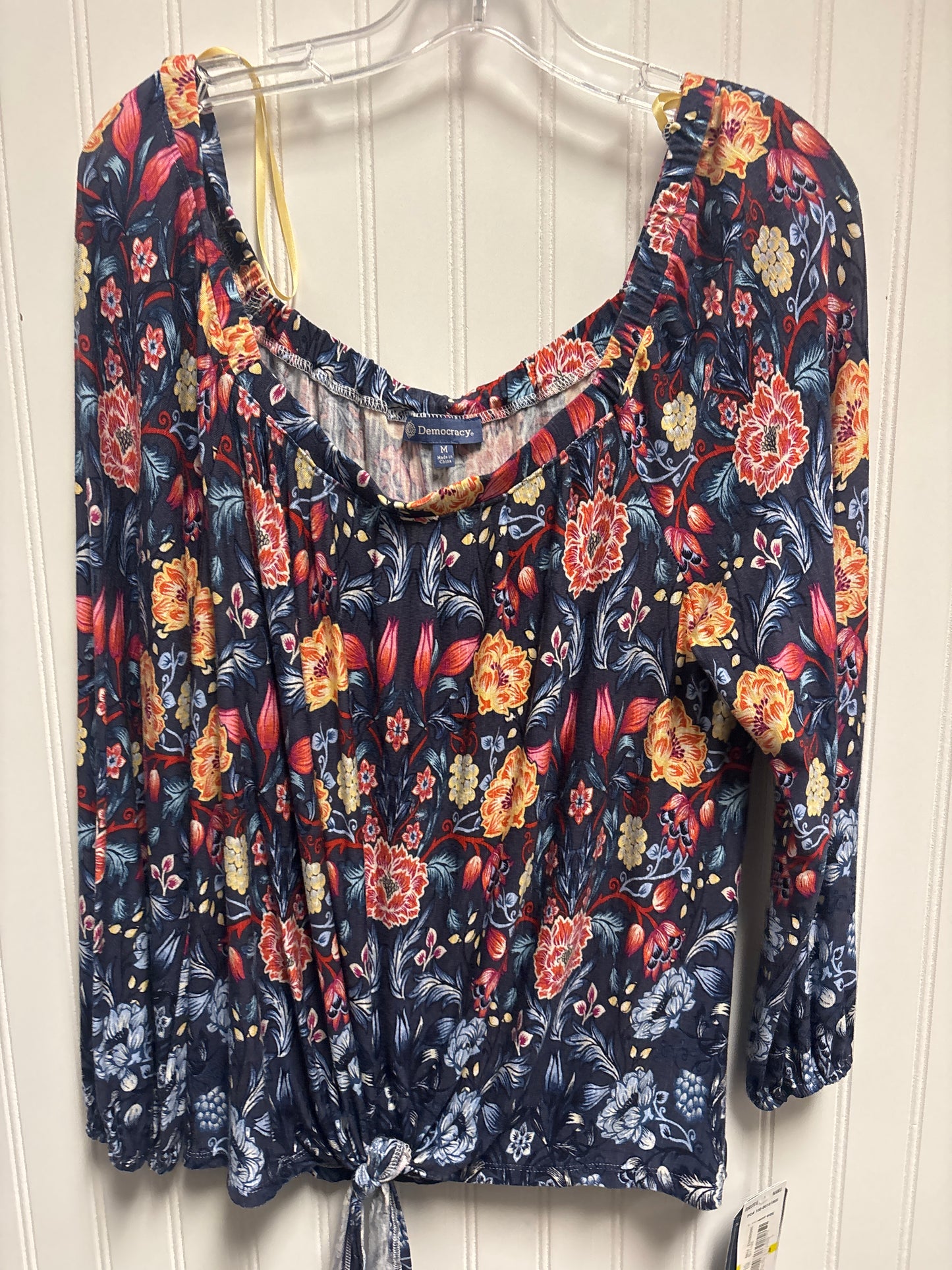 Top Long Sleeve By Democracy In Floral Print, Size: M