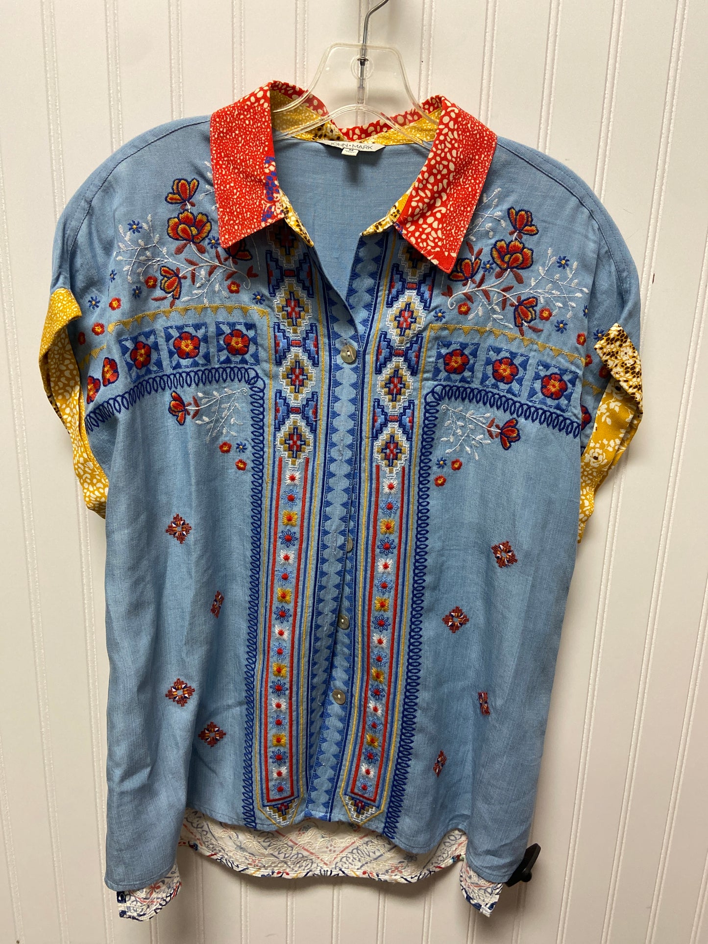 Top Short Sleeve By John Mark In Multi-colored, Size: M