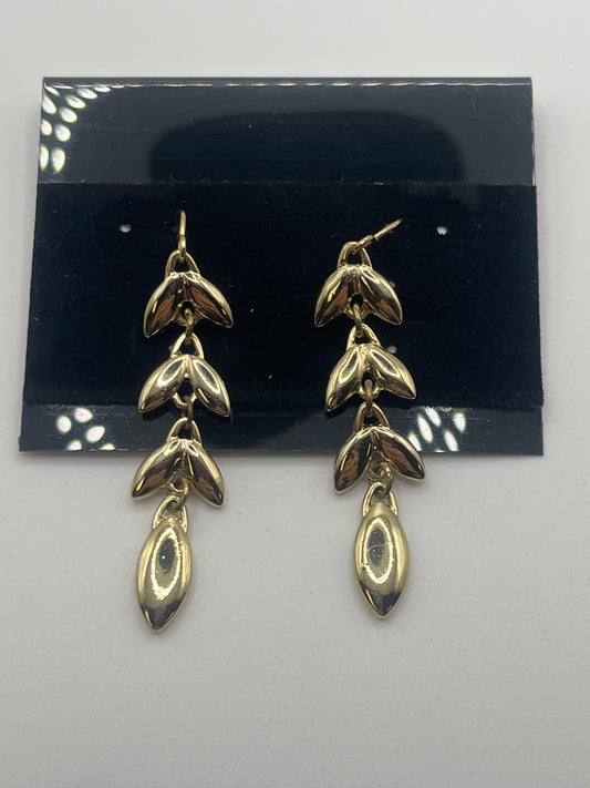 Earrings Dangle/drop By Clothes Mentor