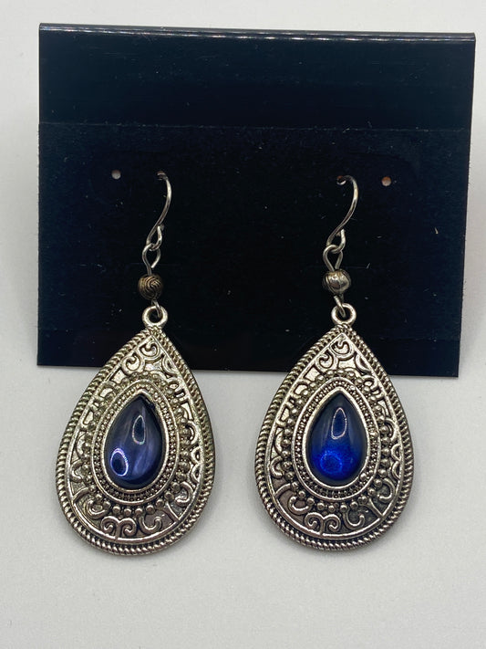 Earrings Dangle/drop By Clothes Mentor