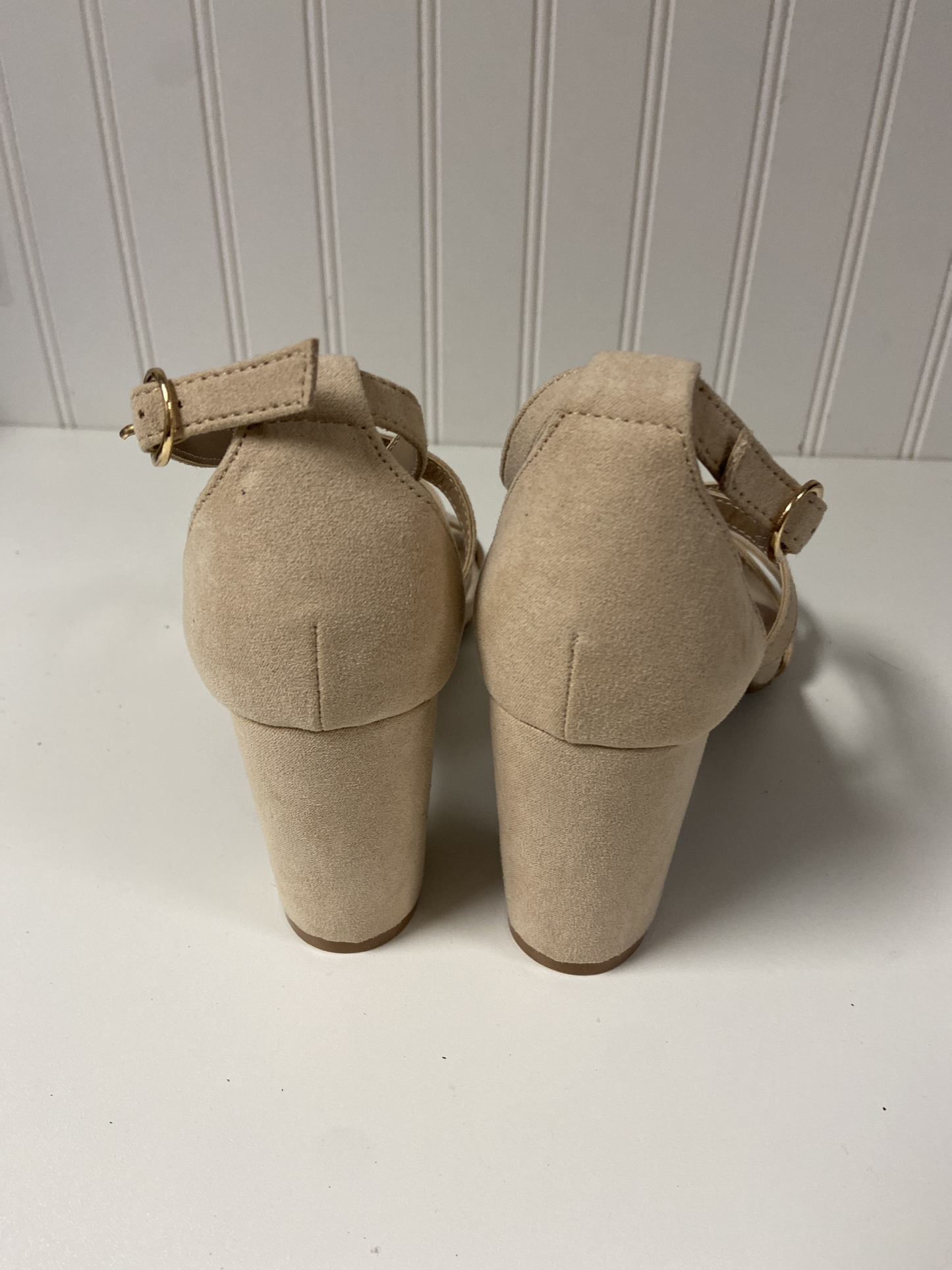 Sandals Heels Block By Clothes Mentor  Size: 9