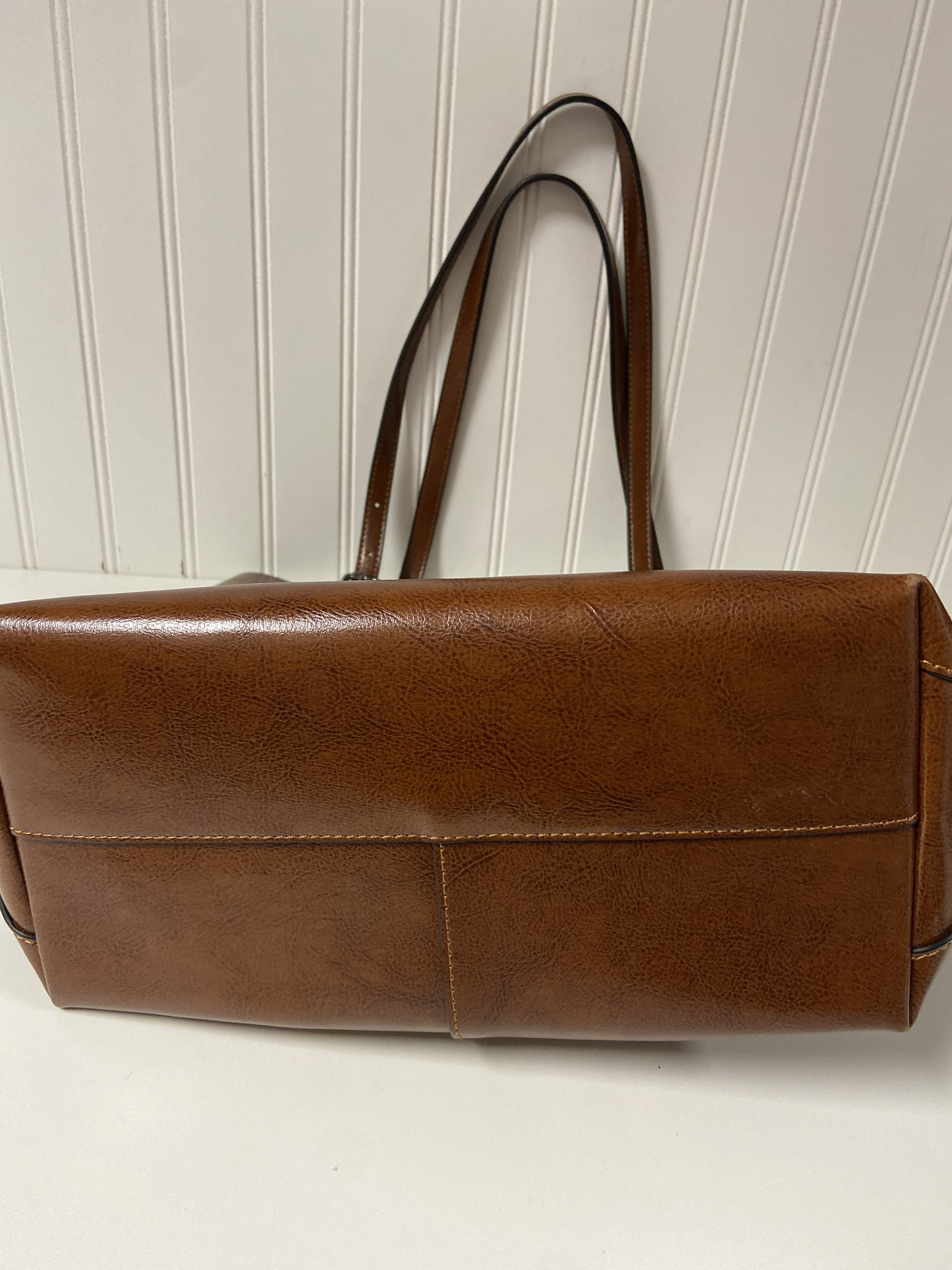 Handbag Leather By Clothes Mentor  Size: Medium